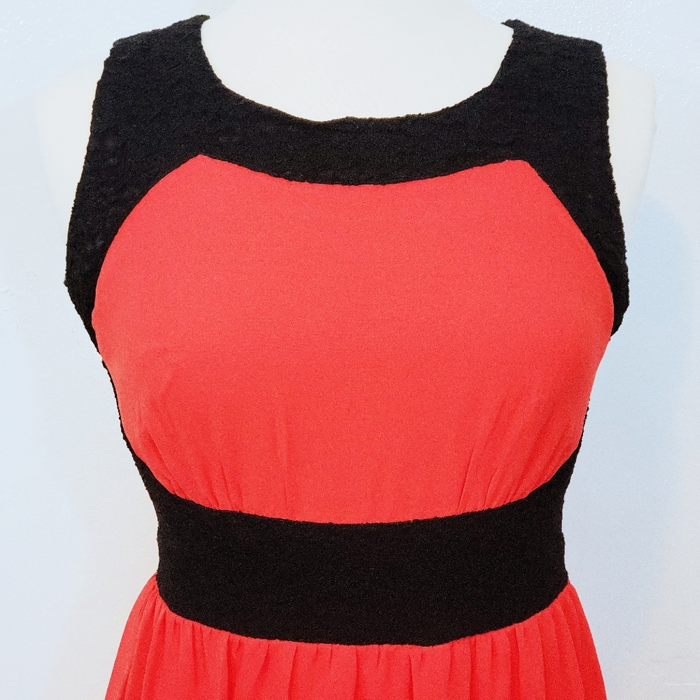 EnFocus Studio Red & Black Maxi Dress
